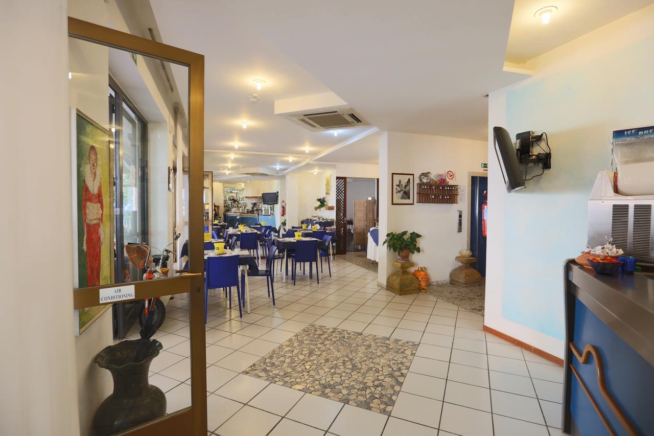 Hotel Domus Mea Cattolica Exterior foto